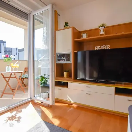 Apartment To&ni Free Parking
